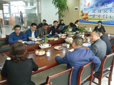 楊縣長一行來我公司參觀指導、洽談新三板上市等問題